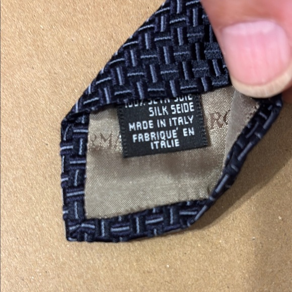 Make offer Giorgio Armani Black Silk Tie with Geometric Pattern  made in Italy - Picture 4 of 5